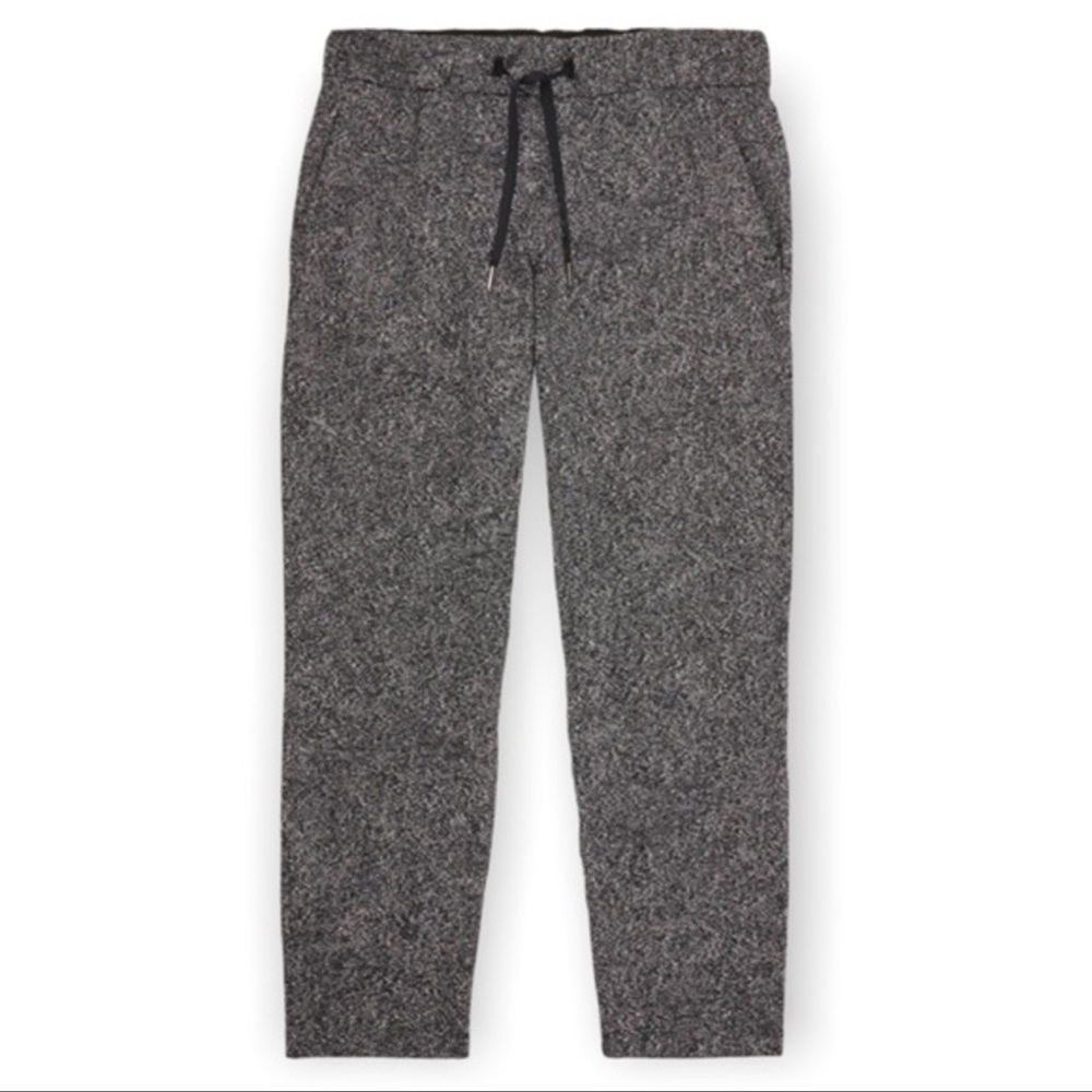 Lululemon on the fly pants size 10